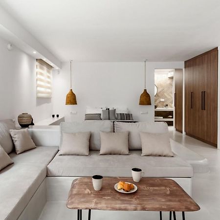 Pebble, An Idyllic Seaside Suite Kokkini Hani Екстериор снимка